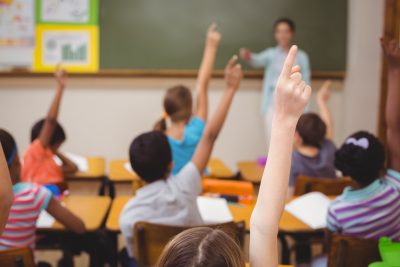Forskare: Lärare konkurrerar i dagens skola